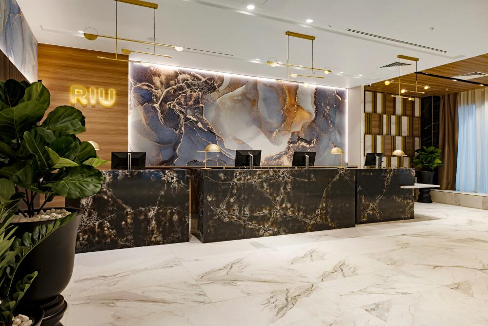 Riu Plaza London Victoria Hotell Exteriör bild