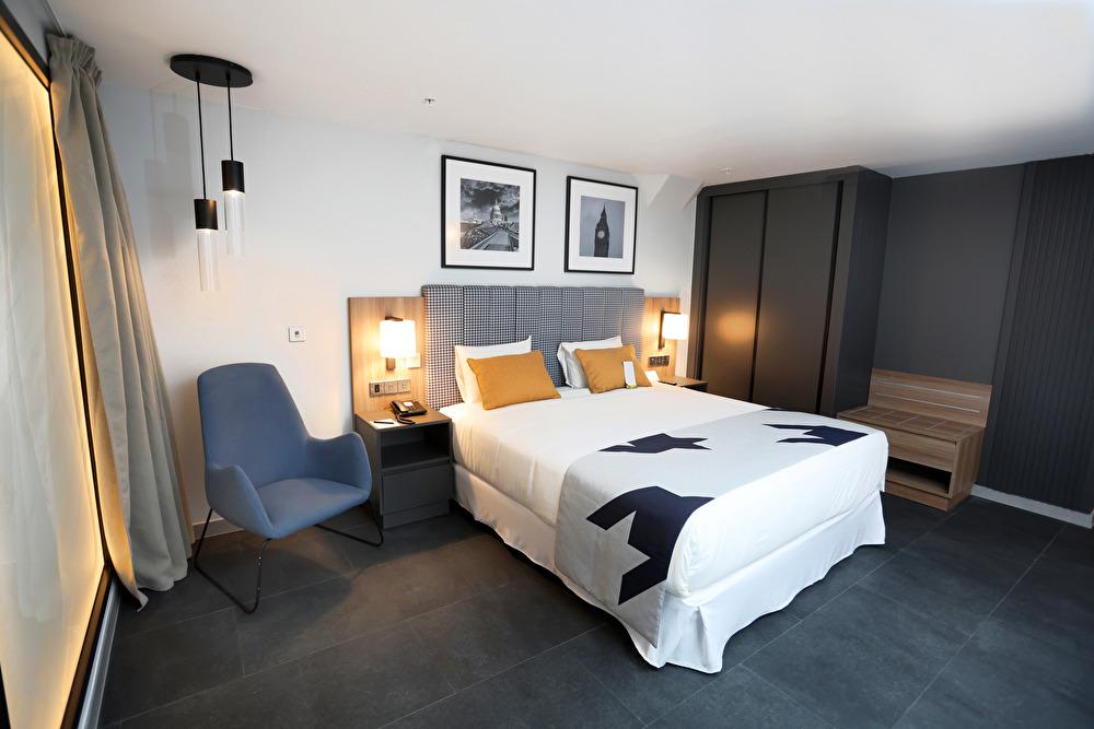 Riu Plaza London Victoria Hotell Exteriör bild